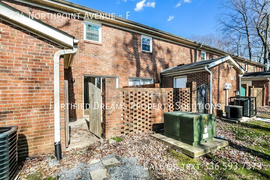 2 Bed, 1.5 Bath Townhome Condo in High Point, NC, 1,120 Sq Ft, Private Patio property image
