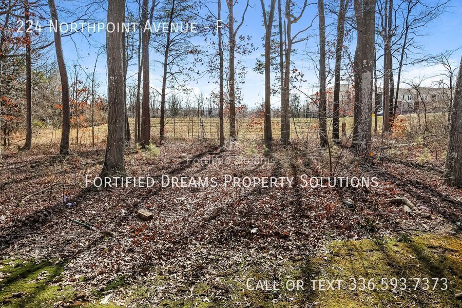 2 Bed, 1.5 Bath Townhome Condo in High Point, NC, 1,120 Sq Ft, Private Patio property image