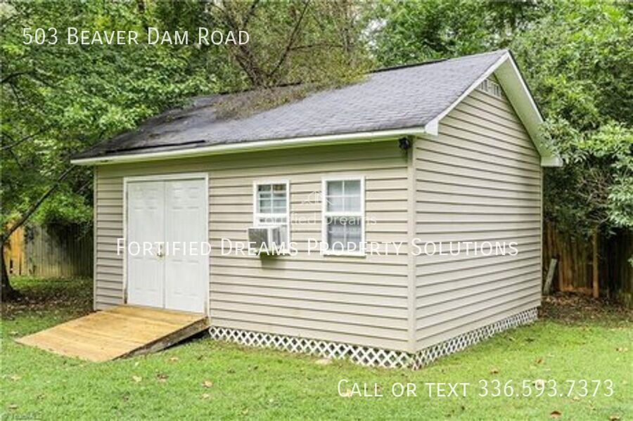 Peaceful Living in Downtown Liberty! property image