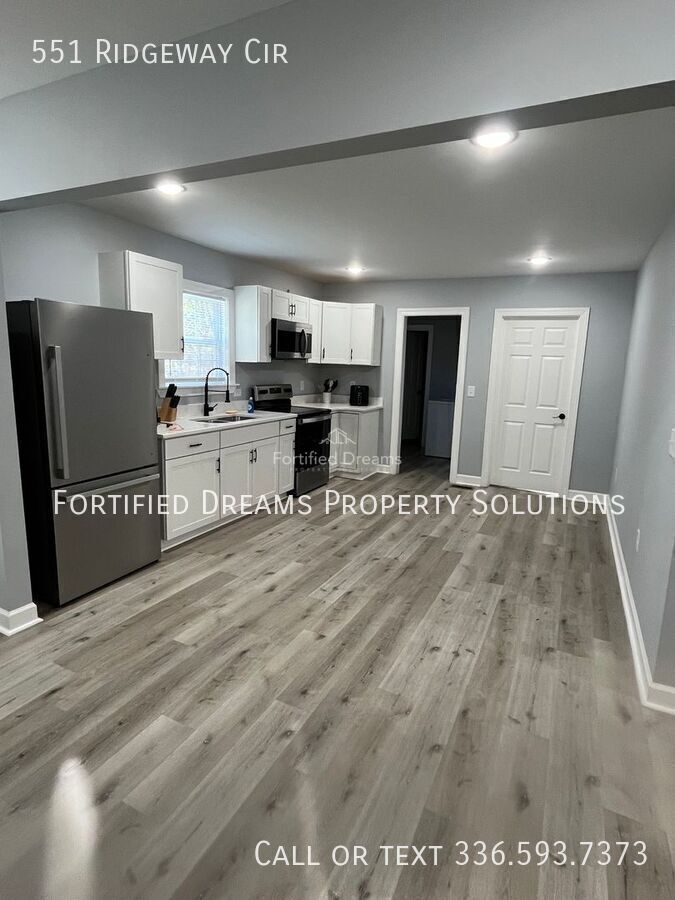 Furnished Mid-Term Home in Asheboro, 4BR/3BA, WiFi & All Utilities Included property image