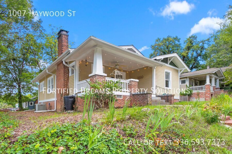 Charming Furnished Craftsman Bungalow, Rocking-Chair Porch, Near Downtown Greensboro & UNCG property image