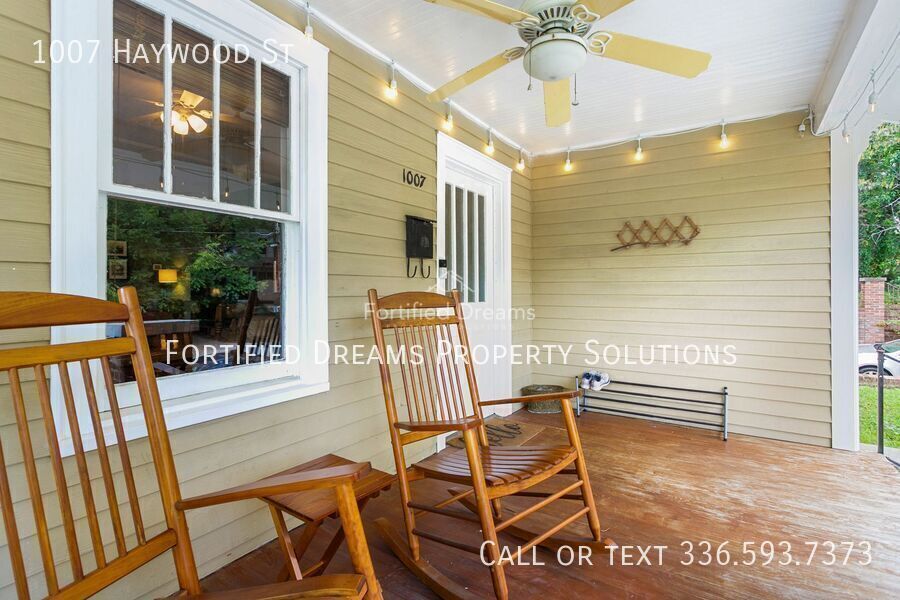 Charming Furnished Craftsman Bungalow, Rocking-Chair Porch, Near Downtown Greensboro & UNCG property image