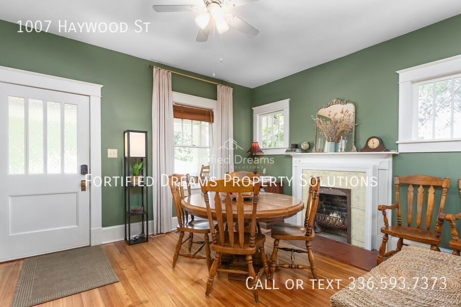 Charming Furnished Craftsman Bungalow, Rocking-Chair Porch, Near Downtown Greensboro & UNCG property image