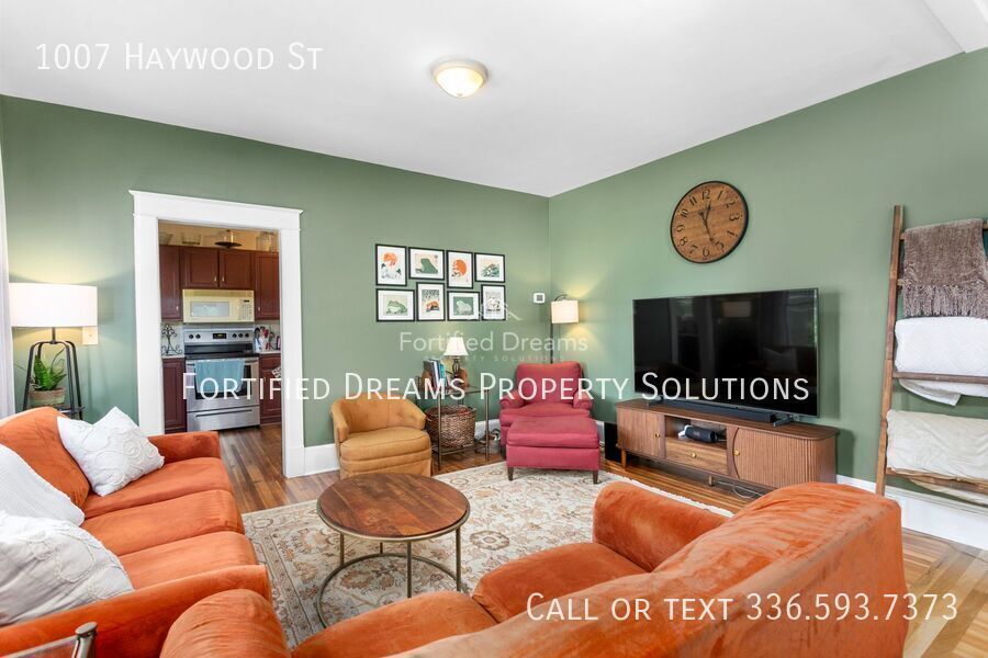 Charming Furnished Craftsman Bungalow, Rocking-Chair Porch, Near Downtown Greensboro & UNCG property image