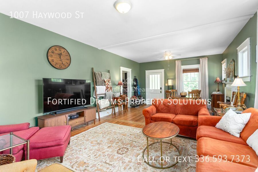 Charming Furnished Craftsman Bungalow, Rocking-Chair Porch, Near Downtown Greensboro & UNCG property image