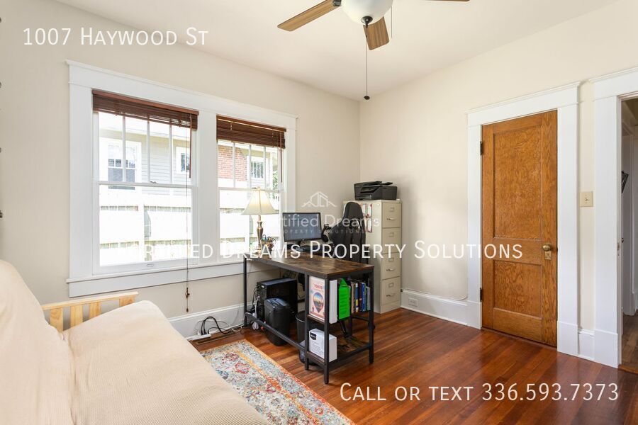 Charming Furnished Craftsman Bungalow, Rocking-Chair Porch, Near Downtown Greensboro & UNCG property image