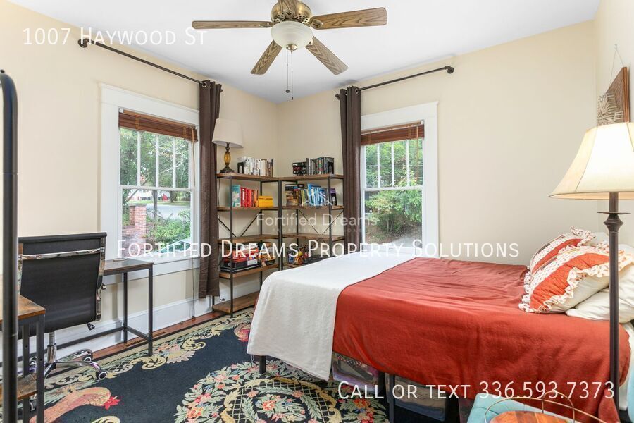 Charming Furnished Craftsman Bungalow, Rocking-Chair Porch, Near Downtown Greensboro & UNCG property image