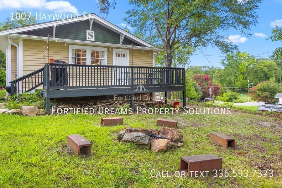 Charming Furnished Craftsman Bungalow, Rocking-Chair Porch, Near Downtown Greensboro & UNCG property image