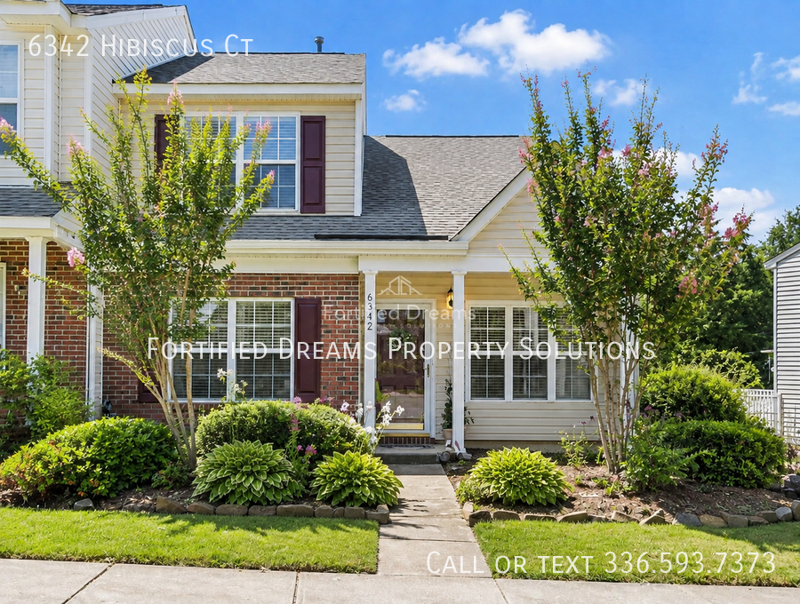 THE BACKYARD, 3BR Townhome + Loft + Location! property image
