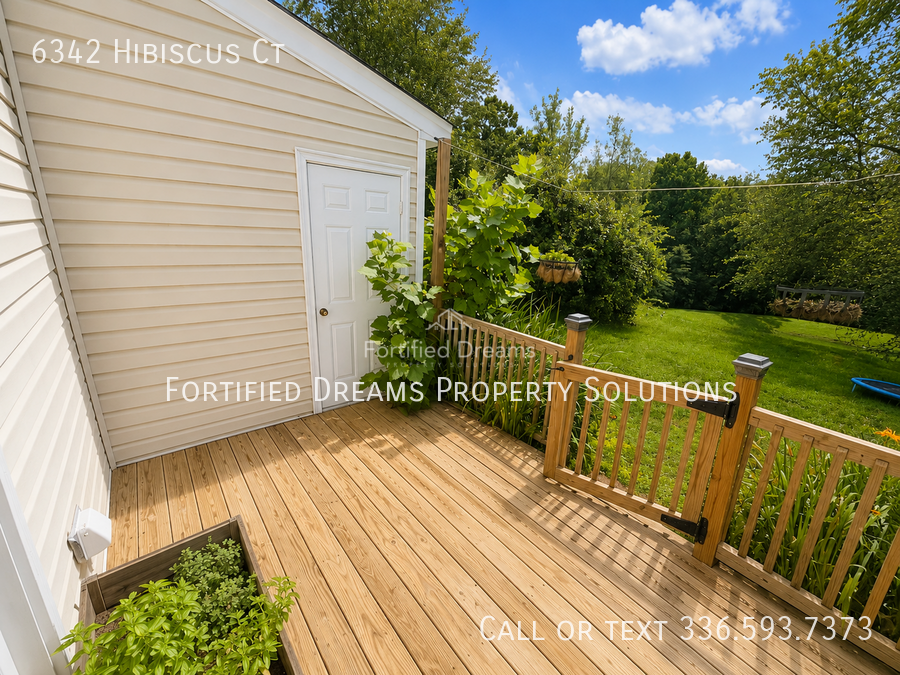 THE BACKYARD, 3BR Townhome + Loft + Location! property image