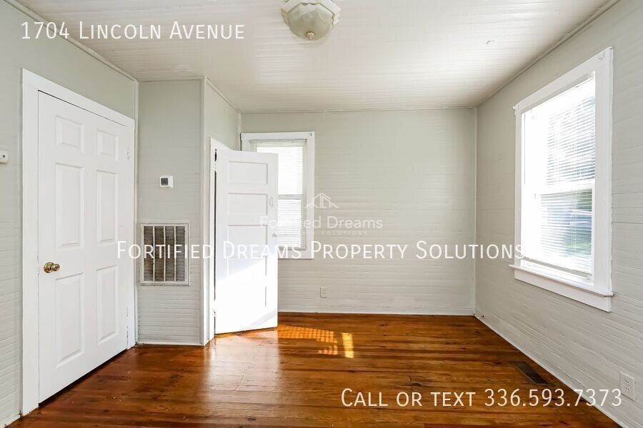 1704 Lincoln Ave | 2 Bed • 1 Bath | A House, A Yard, A Place of Your Own property image