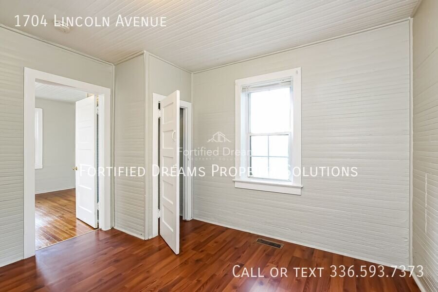 1704 Lincoln Ave | 2 Bed • 1 Bath | A House, A Yard, A Place of Your Own property image