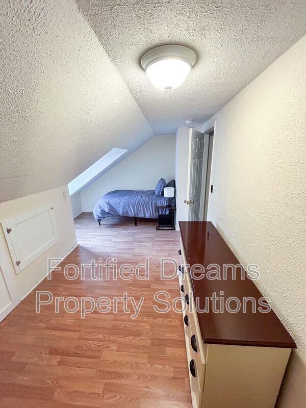 Historic Charm Meets Modern Comfort: Fully Furnished Mid-Term Rental in Siler City! property image