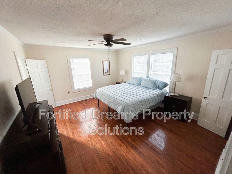 Historic Charm Meets Modern Comfort: Fully Furnished Mid-Term Rental in Siler City! property image