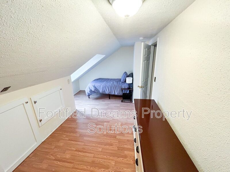 Historic Charm Meets Modern Comfort: Fully Furnished Mid-Term Rental in Siler City! property image