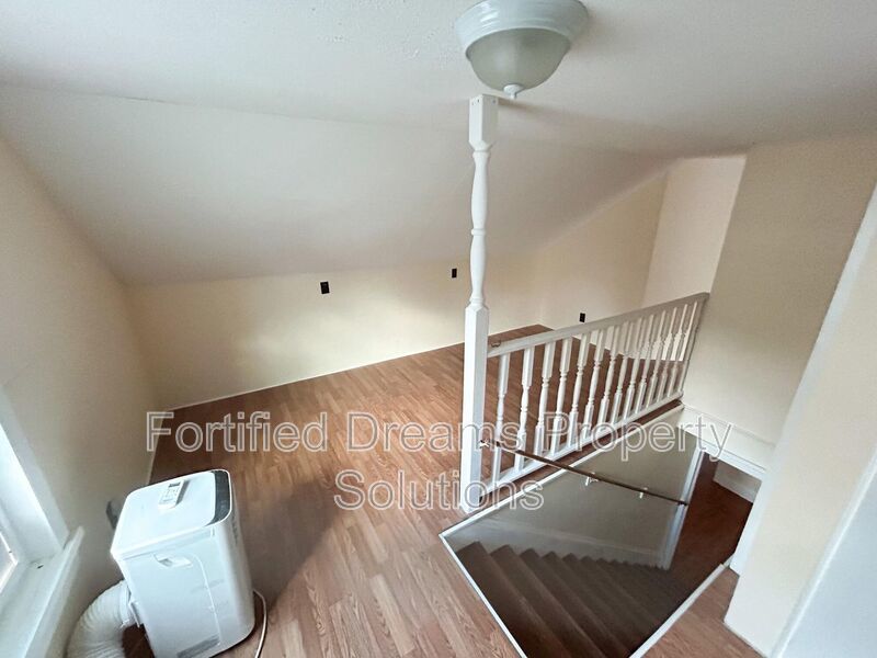 Historic Charm Meets Modern Comfort: Fully Furnished Mid-Term Rental in Siler City! property image