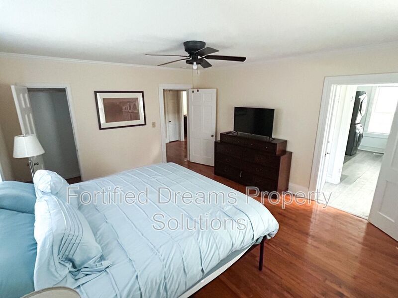 Historic Charm Meets Modern Comfort: Fully Furnished Mid-Term Rental in Siler City! property image