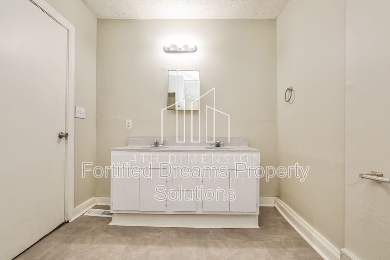 Rent by the Room for Rent in Winston Salem property image