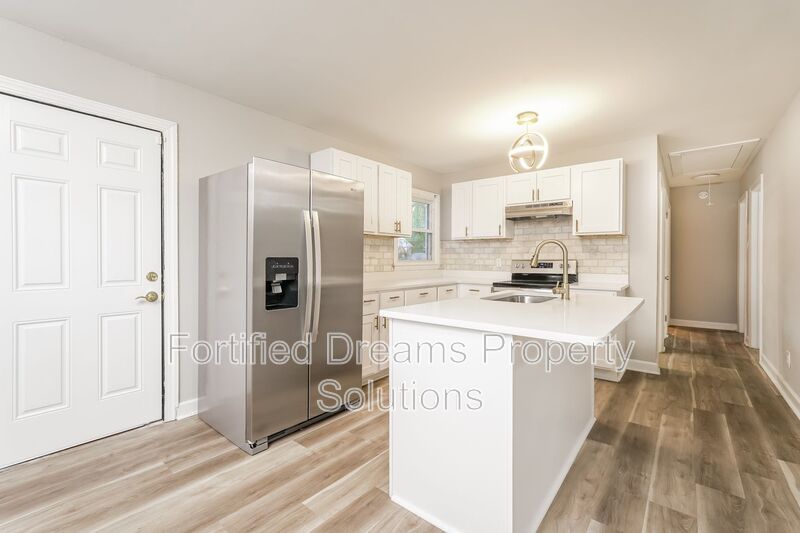 Renovated 3BR/1BA Home near Downtown Greensboro! Modern Kitchen & Great Location property image