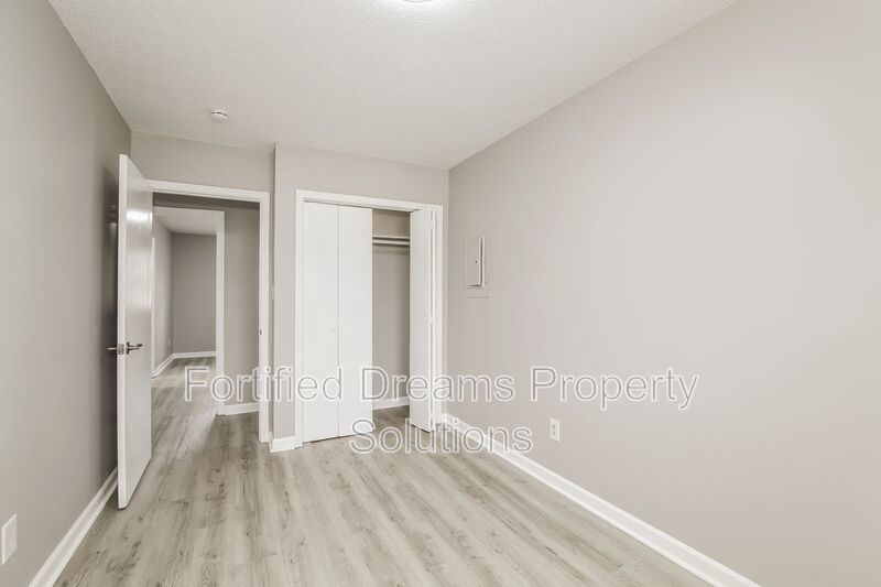 2208 Gable Way Unit B | 3-Bed, 2-Bath Duplex in High Point property image