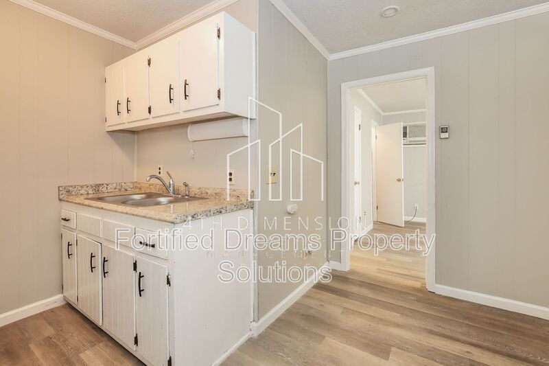 Charming 1 Bedroom 1 Bath with Water Included in Winston-Salem! property image