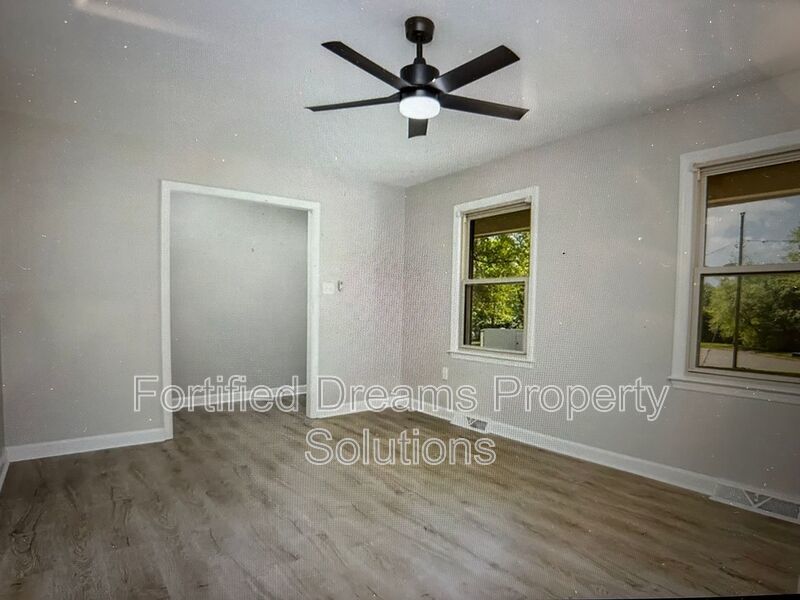 Cute 4 Bedroom Ranch on a Quiet Cul De Sac!!! property image