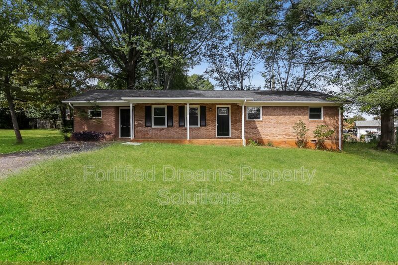 Cute 4 Bedroom Ranch on a Quiet Cul De Sac!!! property image
