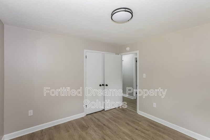 Cute 4 Bedroom Ranch on a Quiet Cul De Sac!!! property image
