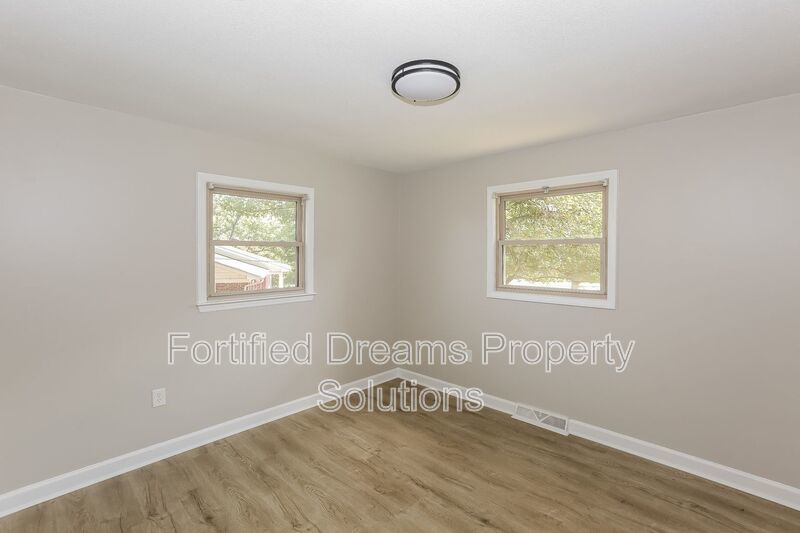 Cute 4 Bedroom Ranch on a Quiet Cul De Sac!!! property image