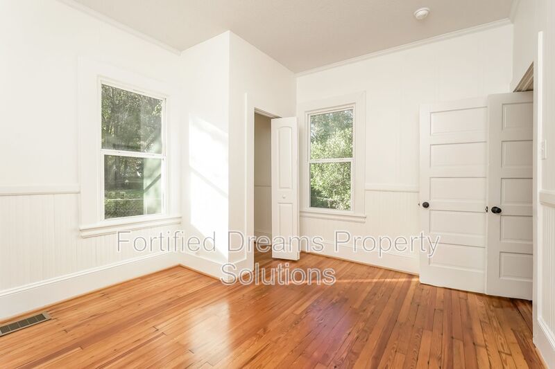 Newly renovated 4 bedroom, 2 bath home with Historic Charm in Winston Salem property image