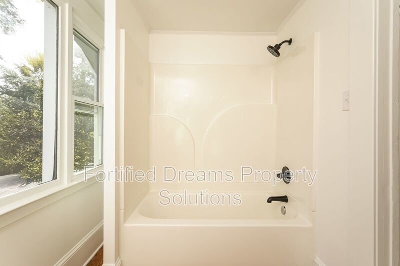 Newly renovated 4 bedroom, 2 bath home with Historic Charm in Winston Salem property image