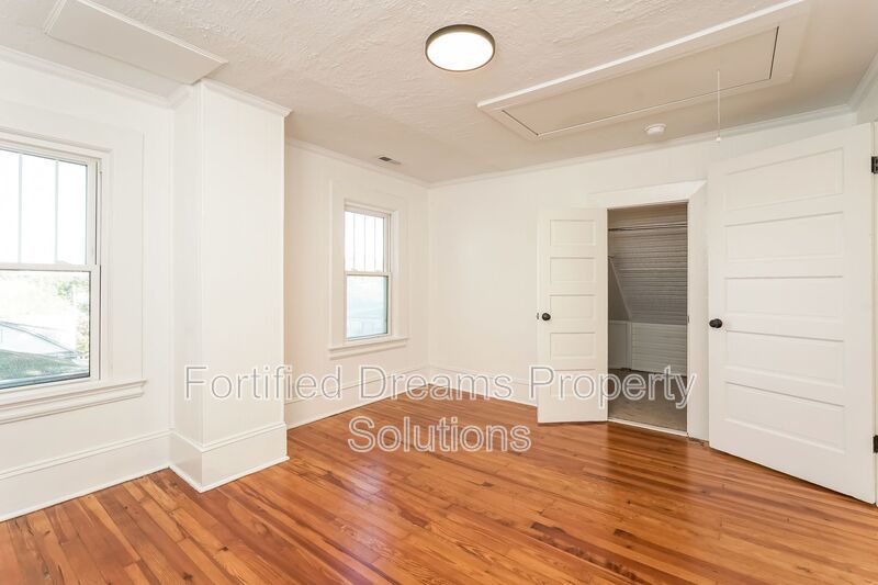 Newly renovated 4 bedroom, 2 bath home with Historic Charm in Winston Salem property image