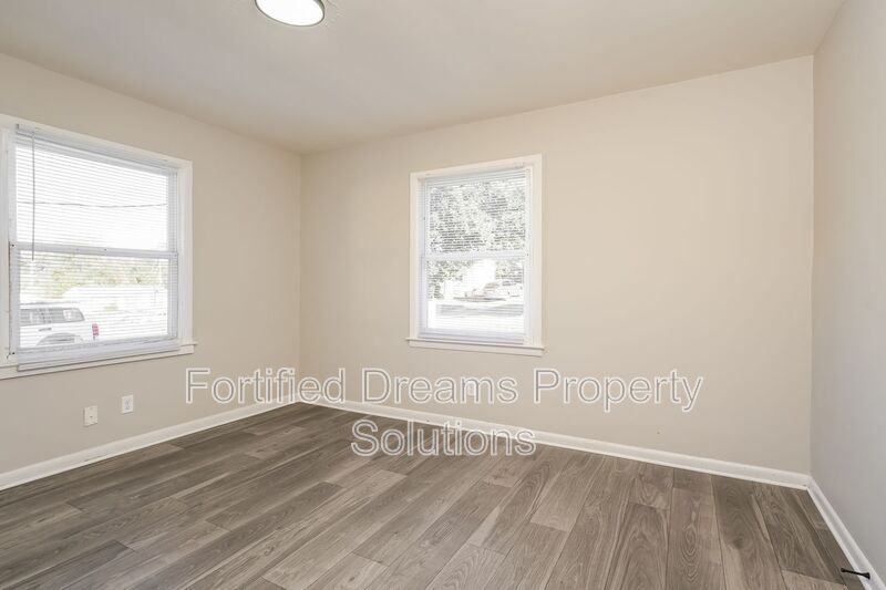 Greensboro Gardens - The Greensboro Gem You've Been Waiting For! property image