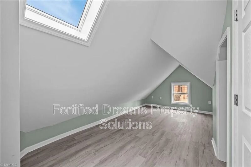 Newly renovated 2 bedroom 1 bath apartment in Reidsville property image