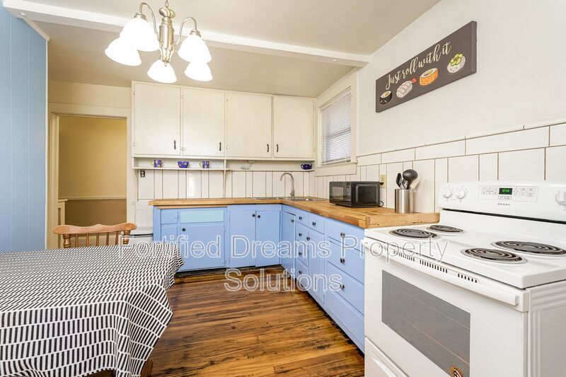 Live Local. Love the Location! property image