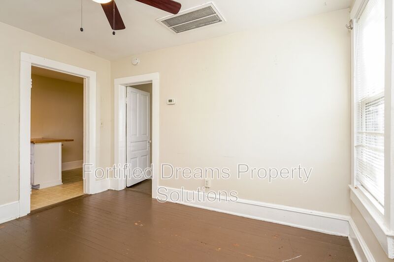 Live Local. Love the Location! property image