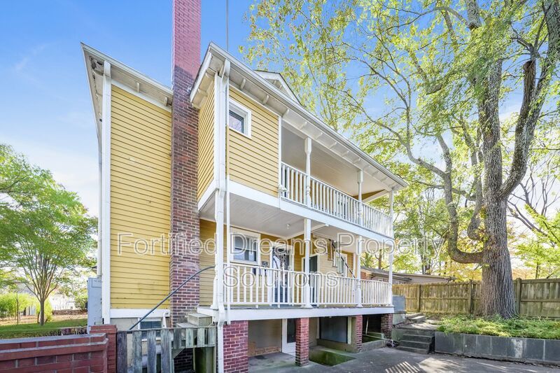 Live Local. Love the Location! property image