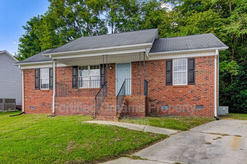 Charming 3BR/2BA Home in Greensboro | Newly Updated, Deck & Vaulted Ceilings property image