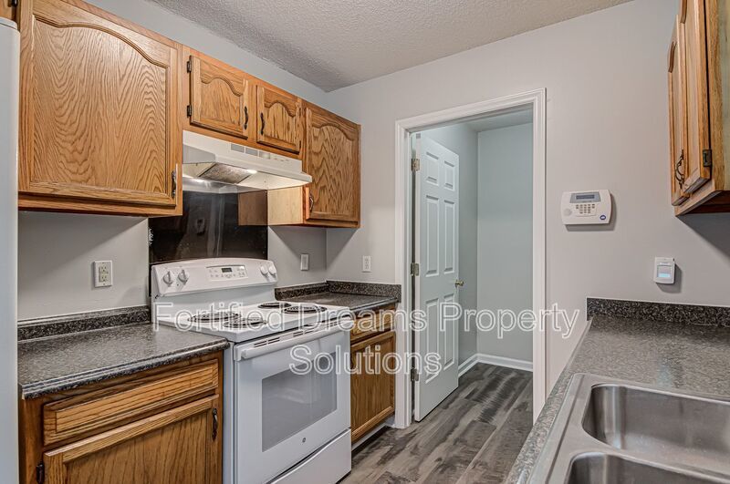 Charming 3BR/2BA Home in Greensboro | Newly Updated, Deck & Vaulted Ceilings property image