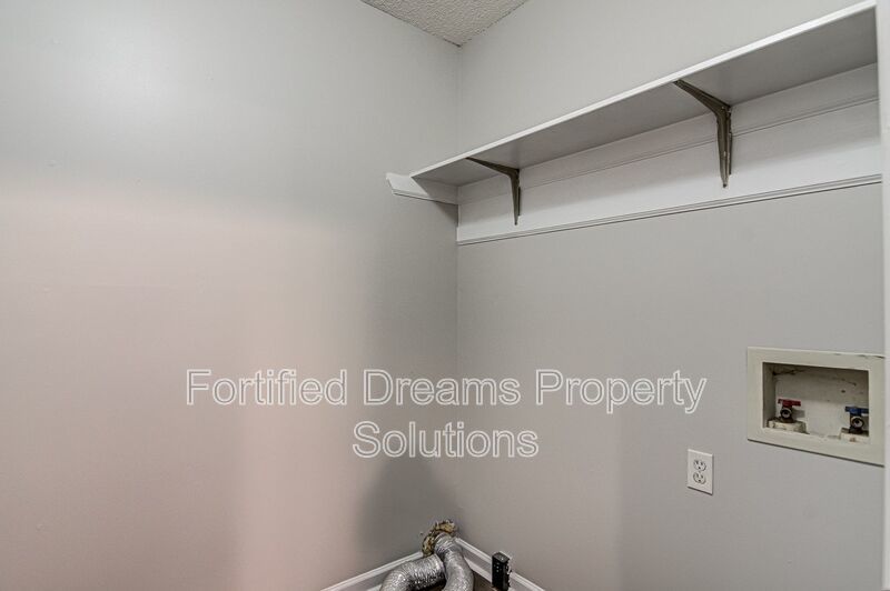 Charming 3BR/2BA Home in Greensboro | Newly Updated, Deck & Vaulted Ceilings property image