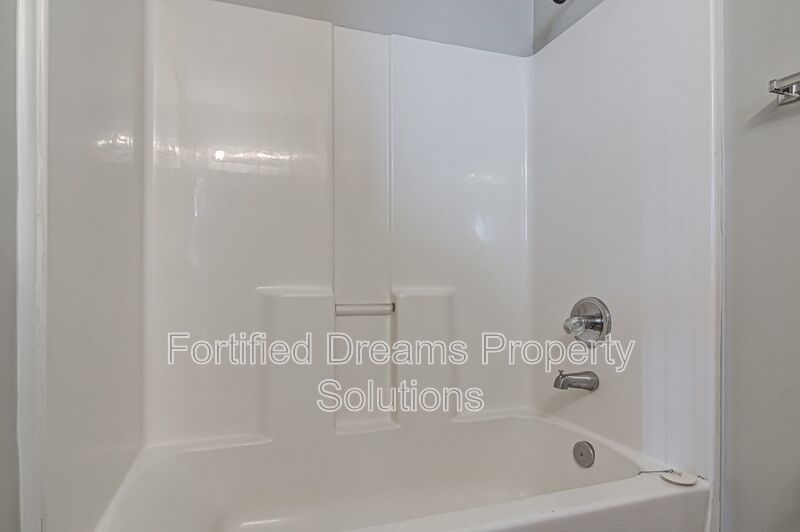 Charming 3BR/2BA Home in Greensboro | Newly Updated, Deck & Vaulted Ceilings property image