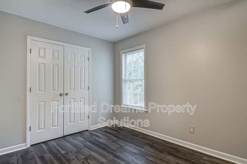 Charming 3BR/2BA Home in Greensboro | Newly Updated, Deck & Vaulted Ceilings property image