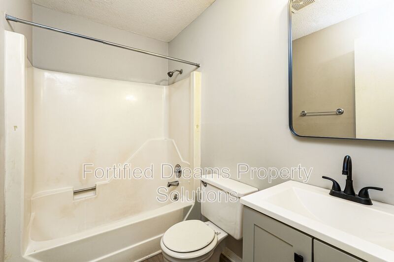 Bradford Court Apartments - 1 Bedroom & 1 Bathroom property image