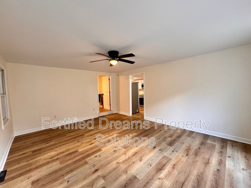 Black Mountain Dream - 3 bedroom & 2 Bathrooms property image