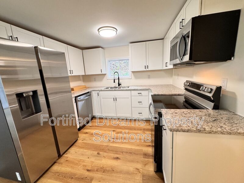 Black Mountain Dream - 3 bedroom & 2 Bathrooms property image