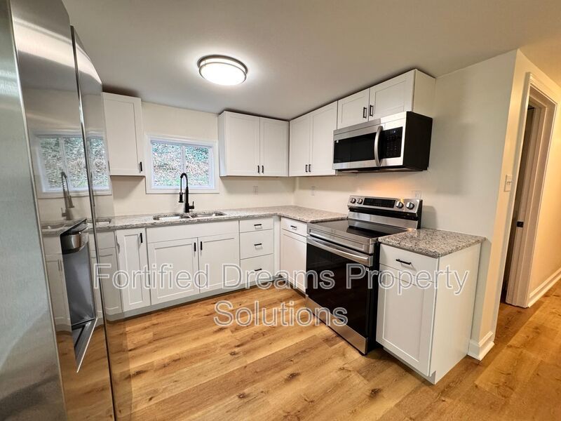 Black Mountain Dream - 3 bedroom & 2 Bathrooms property image