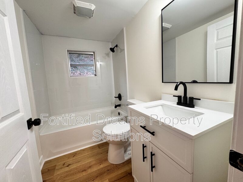 Black Mountain Dream - 3 bedroom & 2 Bathrooms property image