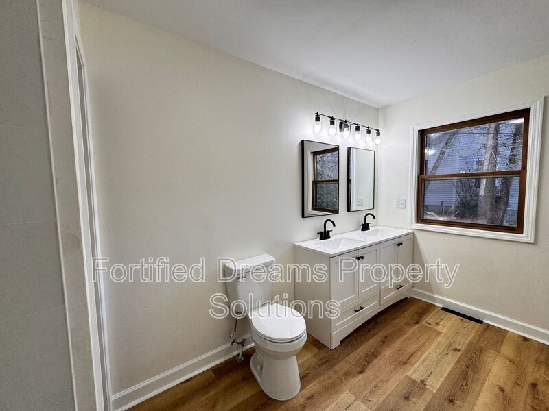 Black Mountain Dream - 3 bedroom & 2 Bathrooms property image