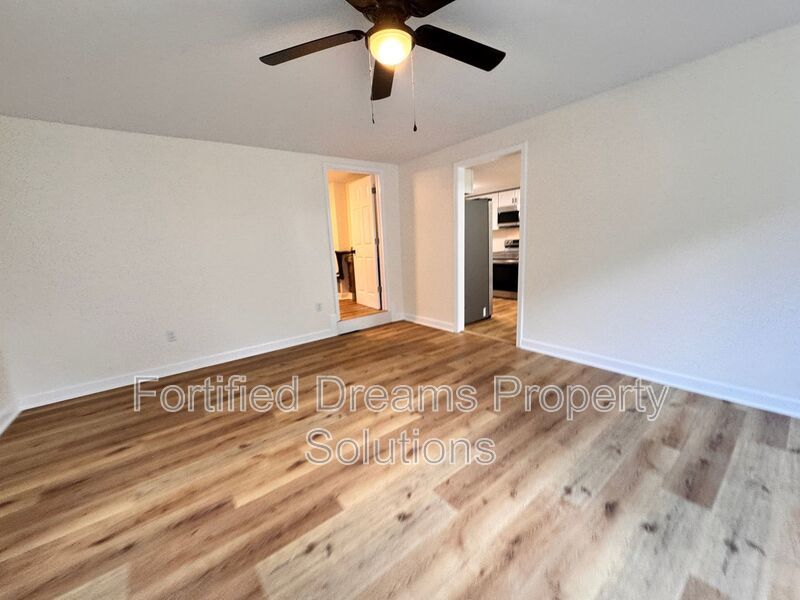 Black Mountain Dream - 3 bedroom & 2 Bathrooms property image