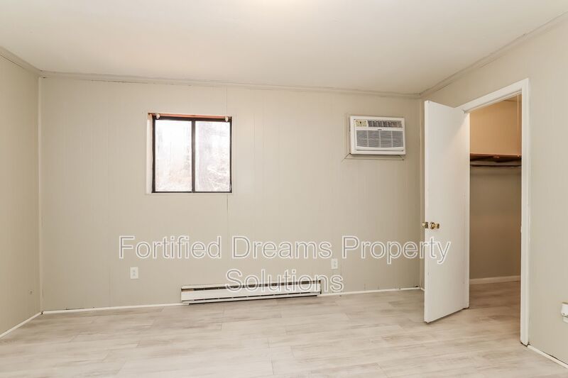 Cute One Bedroom in Winston Salem, Available NOW!! Accepting Vouchers! property image